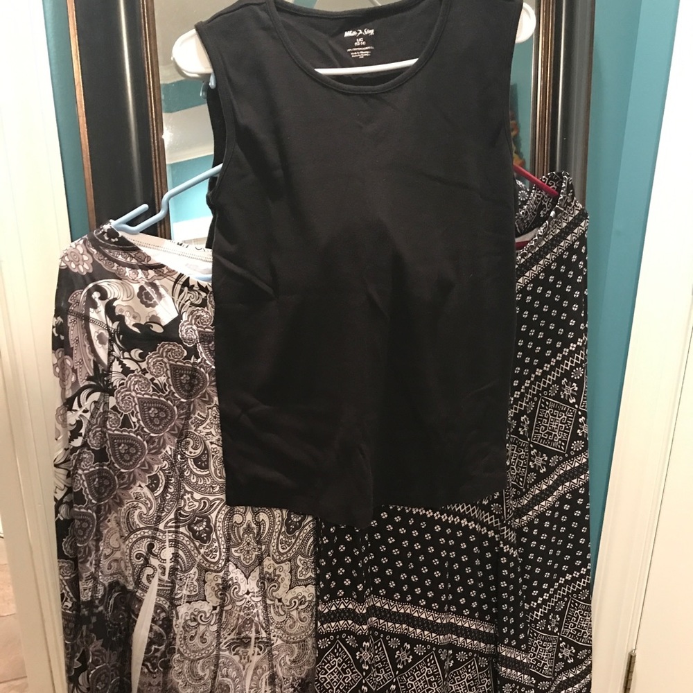 Lot of 3 items.  sleeveless top with two skirts.